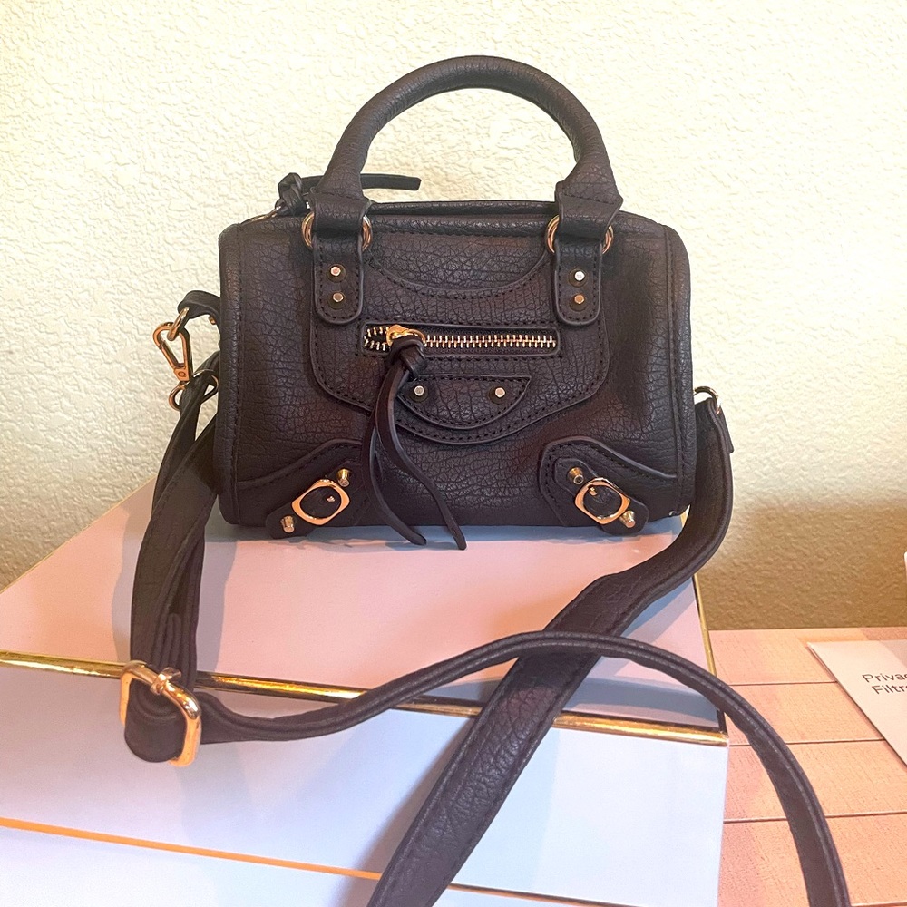 BLACK LEATHER PURSE ♠️🕋